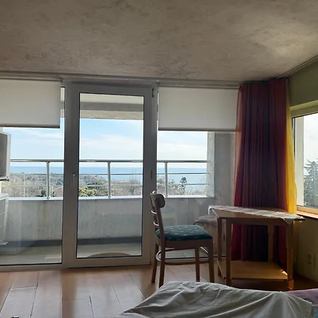 Climate בית הארחה